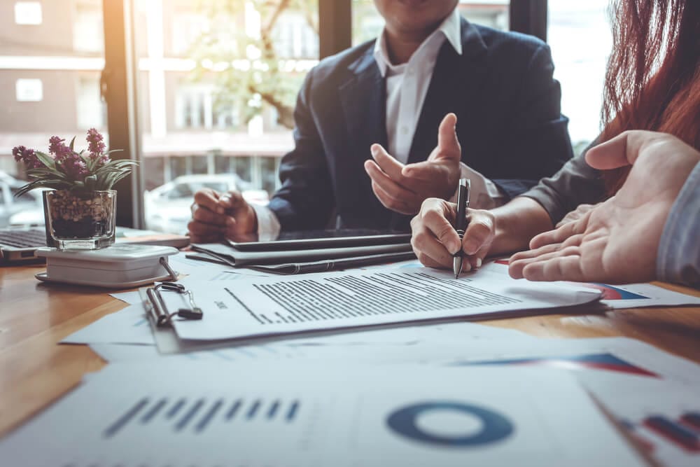 Quais títulos compõe o Debt capital market?