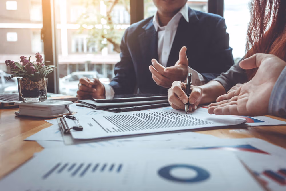 Quais títulos compõe o Debt capital market?