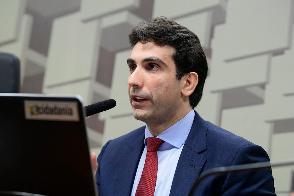 Gabriel Galípolo durante discurso
