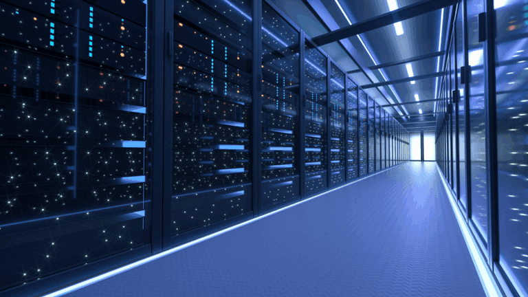 Os bastidores da era digital: como os data centers sustentam o futuro da tecnologia