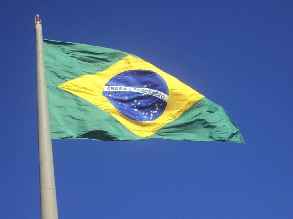 bandeira do brasil balançando