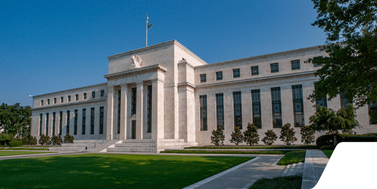 Kevin Warsh, novo presidente do Fed, chega em meio à guerra de Trump por juros mais baixos