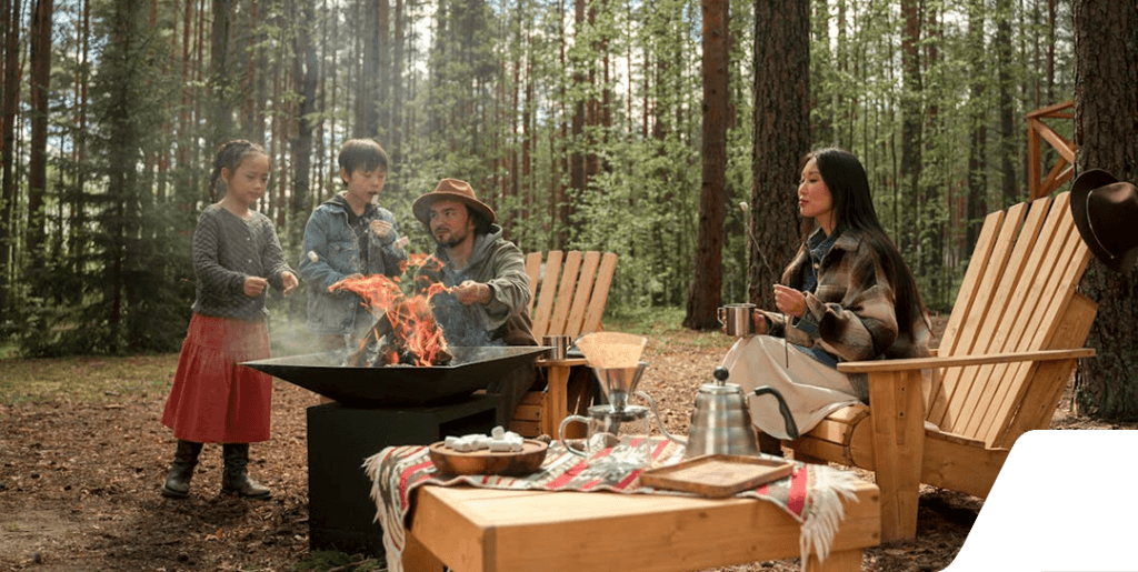 familia acampando no meio da floresta - wealth management